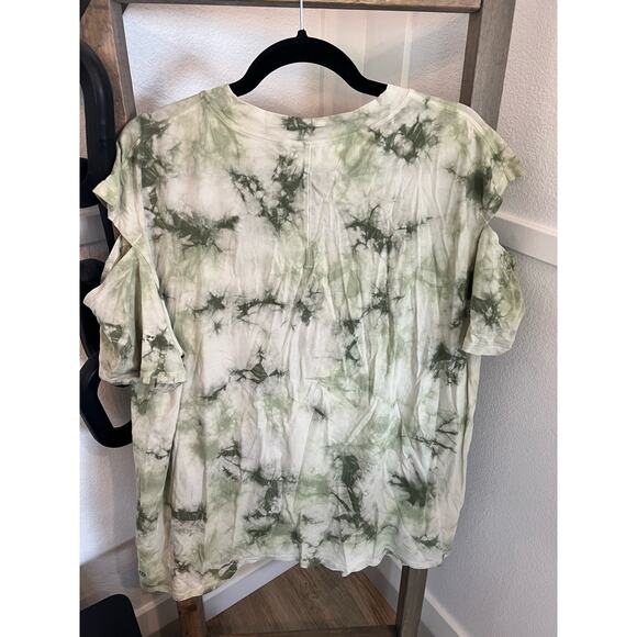 Lululemon All Yours Cutout Tee - Picture 5 of 6